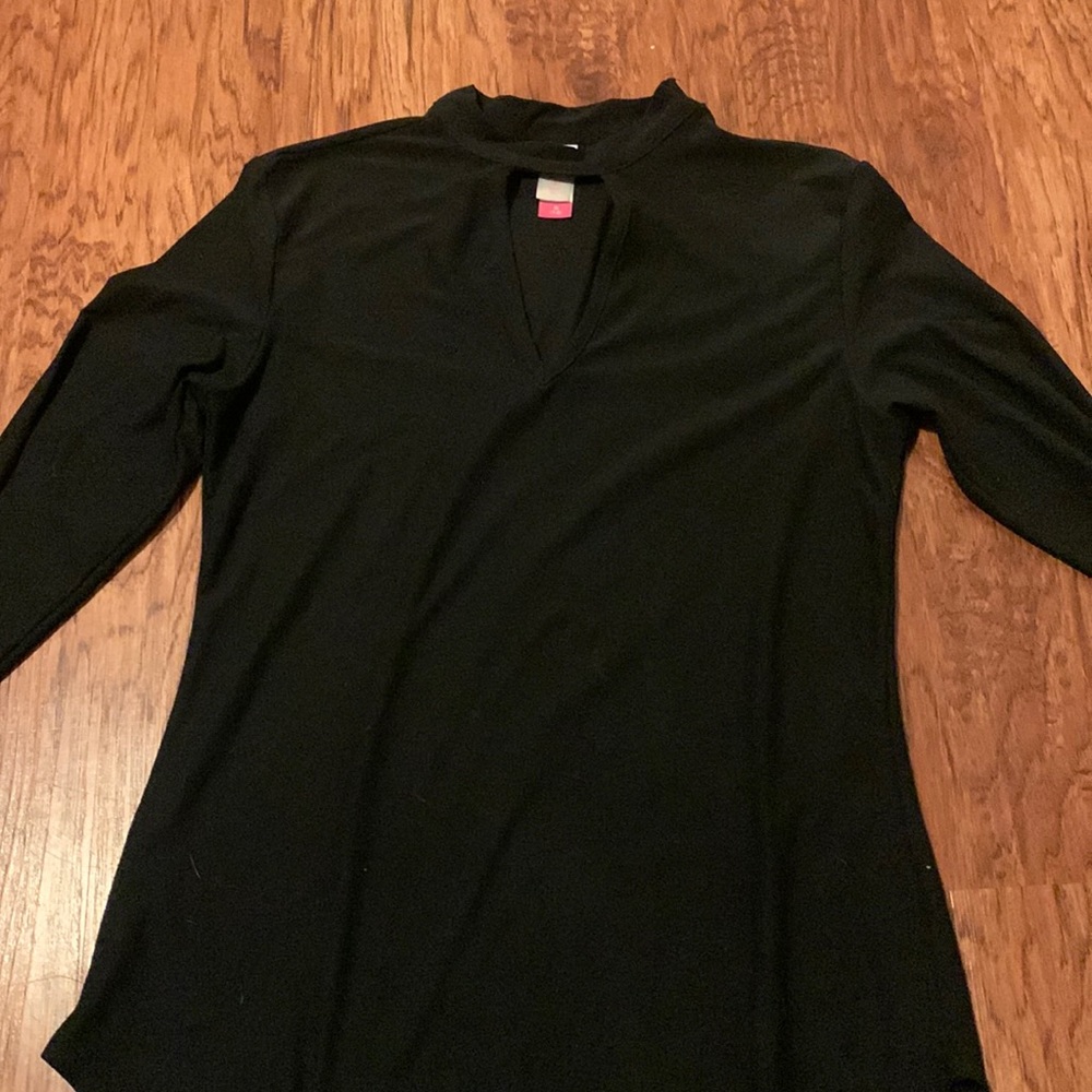 black shirt